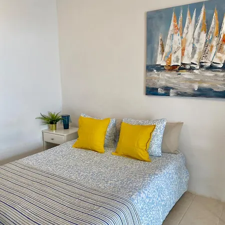 Family Oasis - Oceanview Duplex, Heated Pool, Air Con *