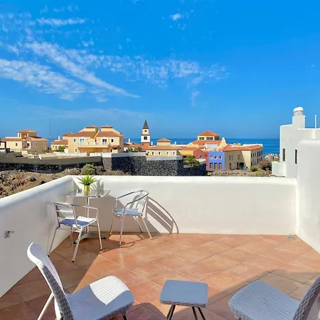 Family Oasis - Oceanview Duplex, Heated Pool, Air Con アパート *