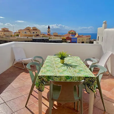 アパート Family Oasis - Oceanview Duplex, Heated Pool, Air Con