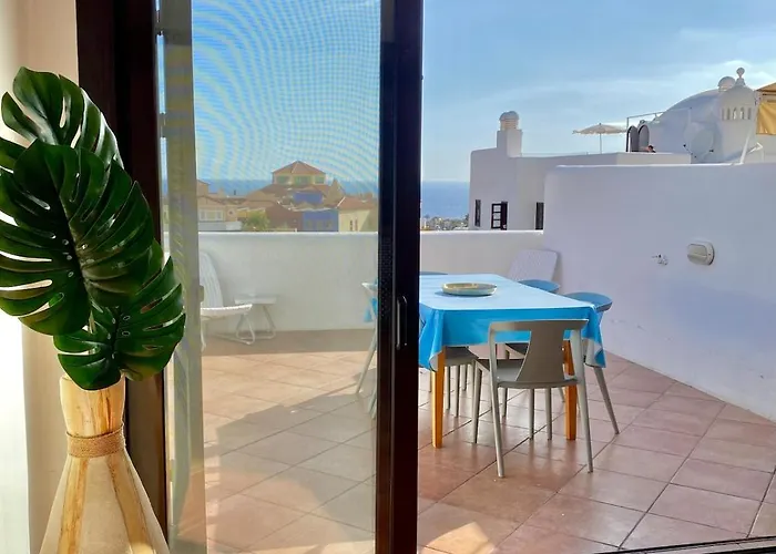 Family Oasis - Oceanview Duplex, Heated Pool, Air Con アパート *